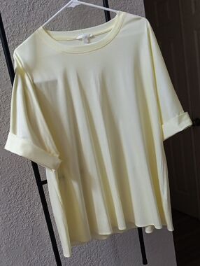 NEW! COS..OVERSIZED TEE..MEDIUM